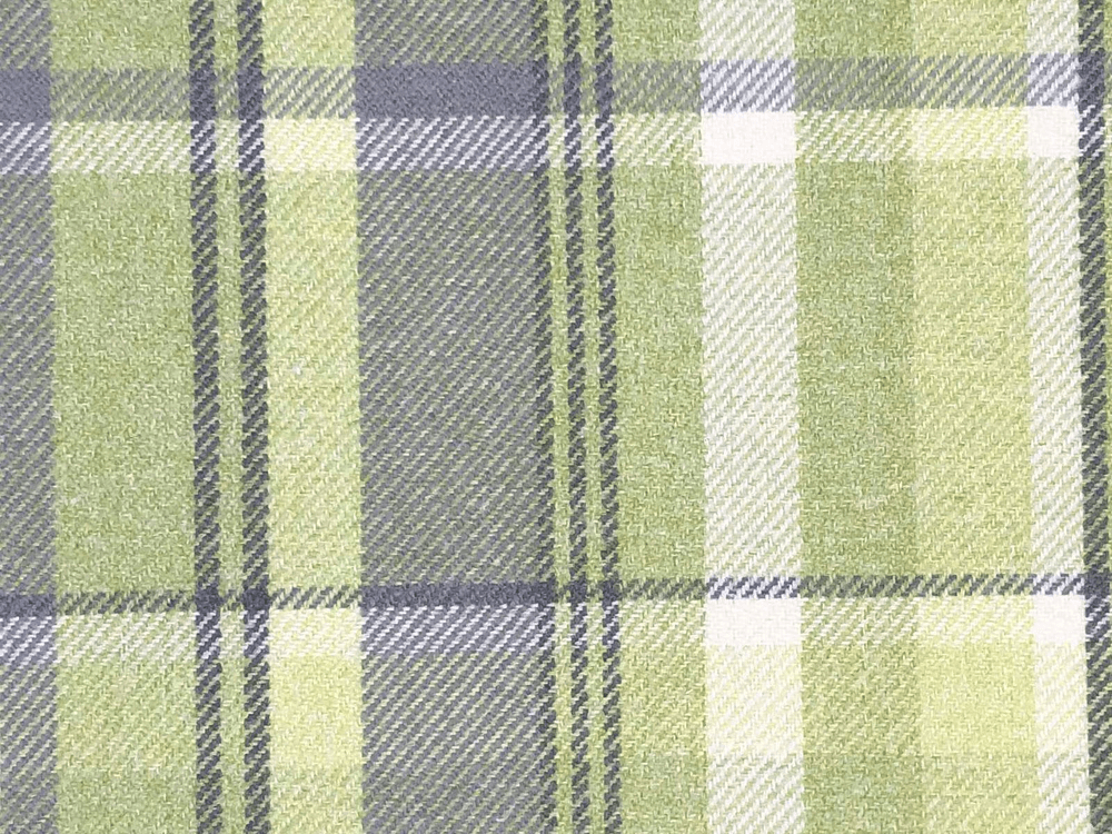7457 Glen Orchy