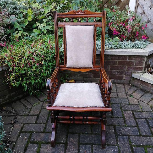Antique Velvet Rocking Chair Modelli Fabrics