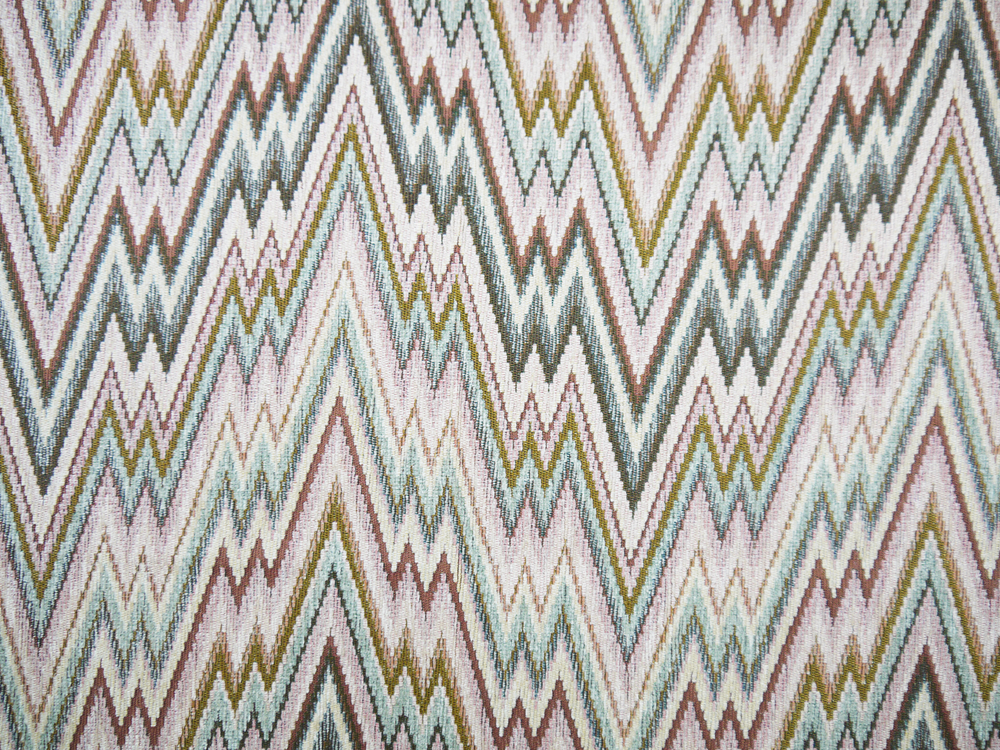 Cream Colour Flamestitch Design Traditional Heavyweight Chenille Sofa Chair Upholstery Fabric Castello 3105 Modelli Fabrics